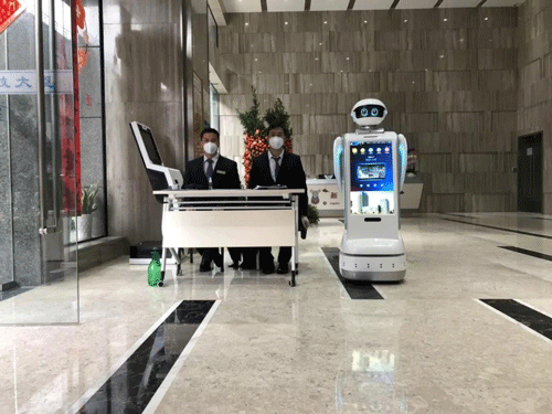 防护机器人 小笨智能