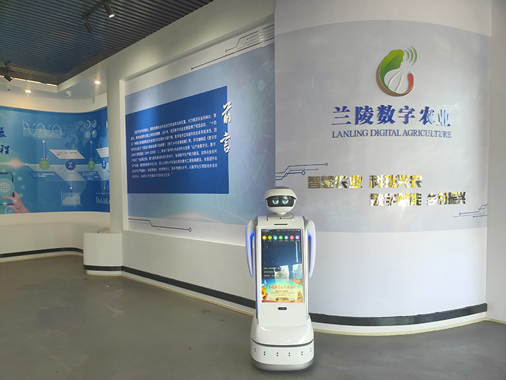 1633924342630092.jpg 农展馆2.jpg